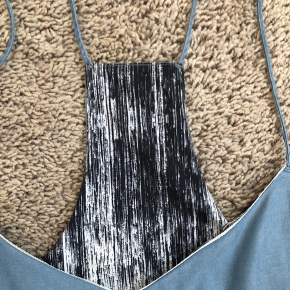 LULULEMON tank - Picture 3 of 4